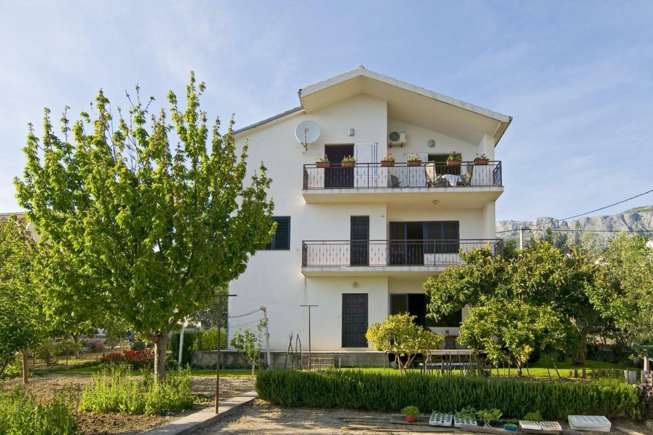 Apartment Mihanovic Zrnovnica Exterior photo